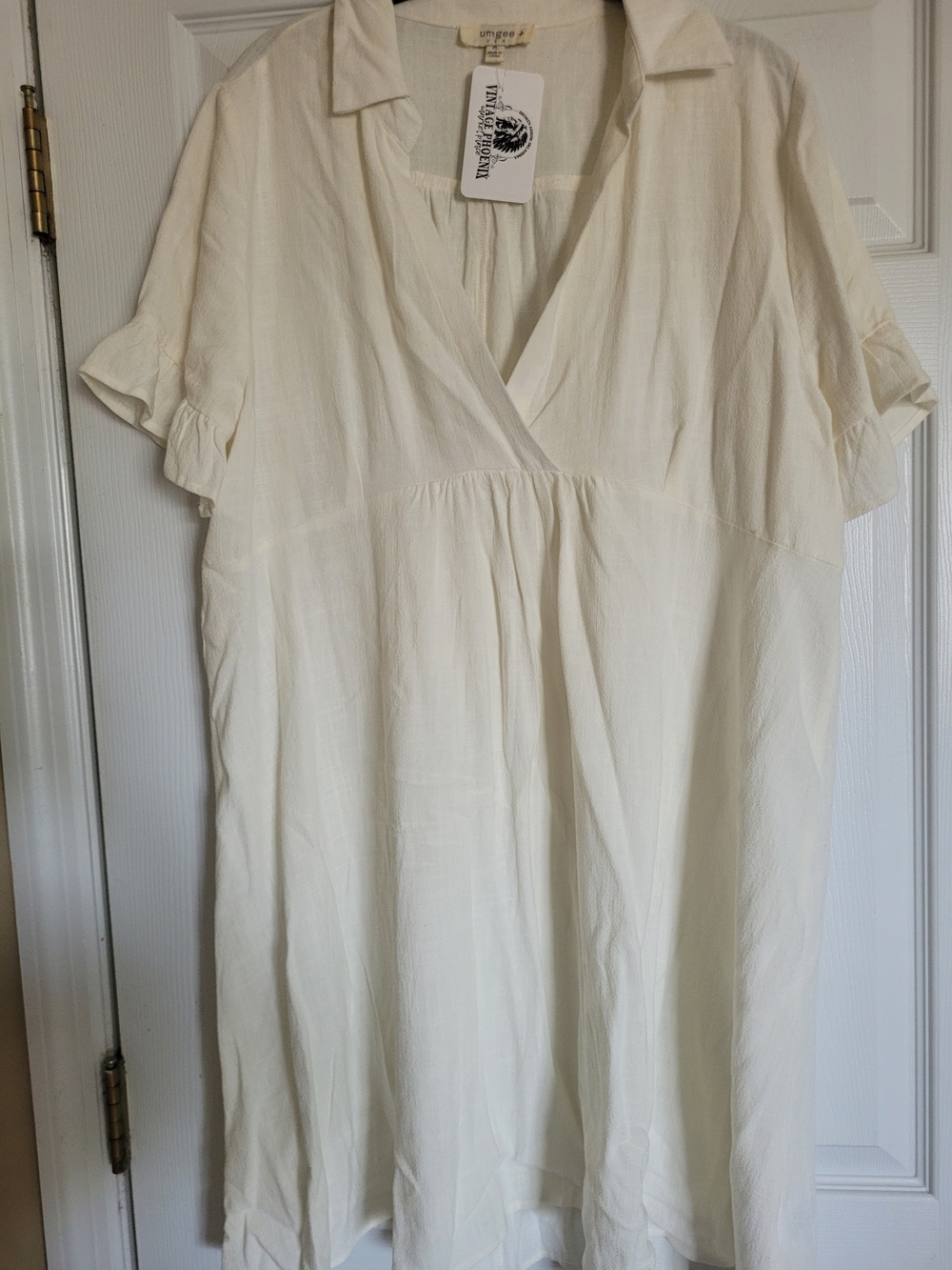 Umgee Cream Textured V-Neck Tunic